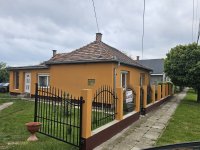 Eladó családi ház, Lepsényben 30 M Ft, 3 szobás