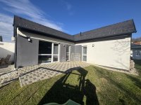 Eladó családi ház, Győrújbaráton 99.9 M Ft, 4 szobás