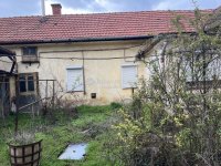 Eladó családi ház, Cegléden 37.5 M Ft, 6 szobás