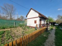 Eladó családi ház, Szentmártonkátán 9.5 M Ft, 2 szobás
