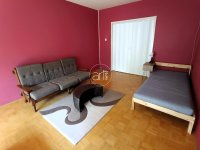 Kiadó panellakás, albérlet, Szegeden 190 E Ft / hó, 1+2 szobás