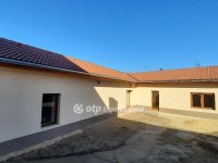 Eladó családi ház, Nagykőrösön 49.49 M Ft, 3 szobás