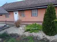 Eladó családi ház, Fegyverneken 24.99 M Ft, 1+2 szobás