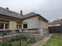 Eladó családi ház, Devecseren, Arany János utcában 23.9 M Ft
