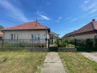 Eladó családi ház, Jászfényszarun 39.9 M Ft, 3 szobás