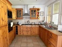 Eladó családi ház, Pécelen 228 M Ft, 7 szobás