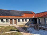 Eladó téglalakás, Pécsett 78 M Ft, 3 szobás
