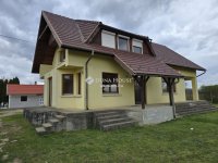 Eladó családi ház, Vácon 80 M Ft, 4 szobás