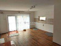 Eladó családi ház, Piliscséven 94.9 M Ft, 5 szobás