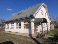 Eladó családi ház, Kistarcsán 95 M Ft, 6 szobás