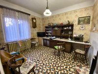 Eladó családi ház, Budaörsön 192 M Ft, 9 szobás