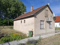 Eladó családi ház, Csemőn 27.9 M Ft, 2 szobás