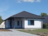 Eladó családi ház, Balatonbogláron 120 M Ft, 3 szobás