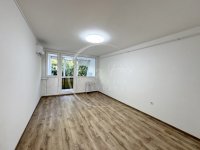 Eladó panellakás, Pécsett, Malomvölgyi úton 46.9 M Ft
