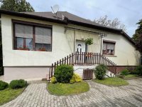Eladó családi ház, Gödöllőn 99.9 M Ft, 7 szobás