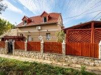 Eladó családi ház, Budaörsön 119.9 M Ft, 4 szobás