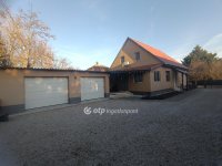 Eladó családi ház, Ráckeresztúron 76.9 M Ft, 5 szobás