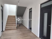Kiadó téglalakás, albérlet, Taksonyon 250 E Ft / hó, 3 szobás