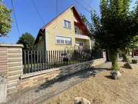 Eladó családi ház, Fóton 149.9 M Ft, 5 szobás