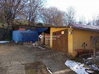 Eladó családi ház, Komlón 28.9 M Ft, 1 szobás