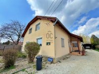 Eladó családi ház, Bicskén 89.9 M Ft, 6 szobás