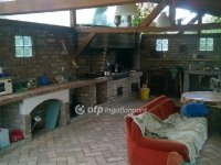 Eladó családi ház, Mendén 85.9 M Ft, 3+1 szobás