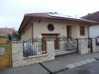 Eladó családi ház, Pécsett 115 M Ft, 3 szobás