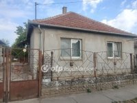 Eladó családi ház, Kengyelen 19.99 M Ft, 2 szobás