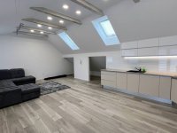 Kiadó téglalakás, albérlet, Baján 240 E Ft / hó, 3 szobás