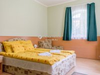 Eladó hotel, Dédestapolcsányban 282.8 M Ft, 1 szobás