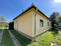 Eladó családi ház, Vácszentlászlón 49.9 M Ft, 4 szobás