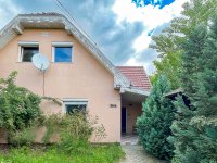 Eladó családi ház, Siófokon 90 M Ft, 7 szobás