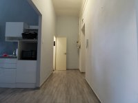 Eladó téglalakás, Szegeden 28 M Ft, 1 szobás