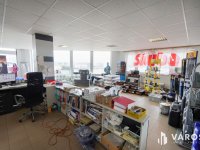 Eladó üzlethelyiség, Vértesszőlősön 425 M Ft, 13+3 szobás