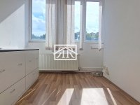 Kiadó iroda, Szegeden, Fonógyári úton 41 E Ft / hó, 3 szobás