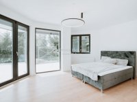 Eladó családi ház, Velencén 499 M Ft, 9 szobás