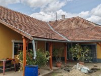 Eladó családi ház, Tiszatenyőn 21.5 M Ft, 2 szobás