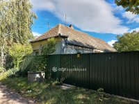 Eladó családi ház, Akasztón 9.5 M Ft, 2+1 szobás