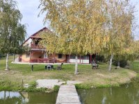 Eladó mezogazdasagi ingatlan, Bakonyán 249 M Ft, 8 szobás