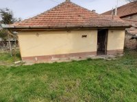 Eladó családi ház, Solton 7.5 M Ft, 2 szobás