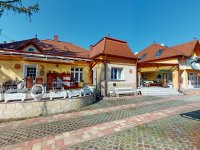 Eladó családi ház, Keszthelyen 270 M Ft, 6 szobás
