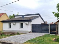 Eladó családi ház, Cegléden 49 M Ft, 3 szobás