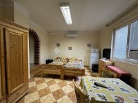 Eladó családi ház, Ecseren 250 M Ft, 8 szobás