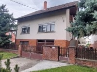 Eladó családi ház, Dombóváron 52.5 M Ft, 7 szobás