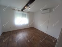Eladó nyaraló, Besenyszögön 11.99 M Ft, 1 szobás