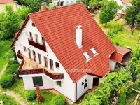 Eladó családi ház, Alsóörsön 254 M Ft, 10+5 szobás