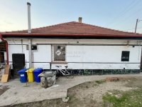 Eladó családi ház, Dunaharasztin 65.5 M Ft, 5 szobás