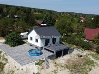 Eladó családi ház, Balatonalmádiban 220 M Ft, 4 szobás