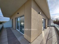 Eladó téglalakás, Balatonlelleén 99.9 M Ft, 3 szobás