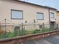 Eladó családi ház, Pécsett 47.9 M Ft, 3 szobás